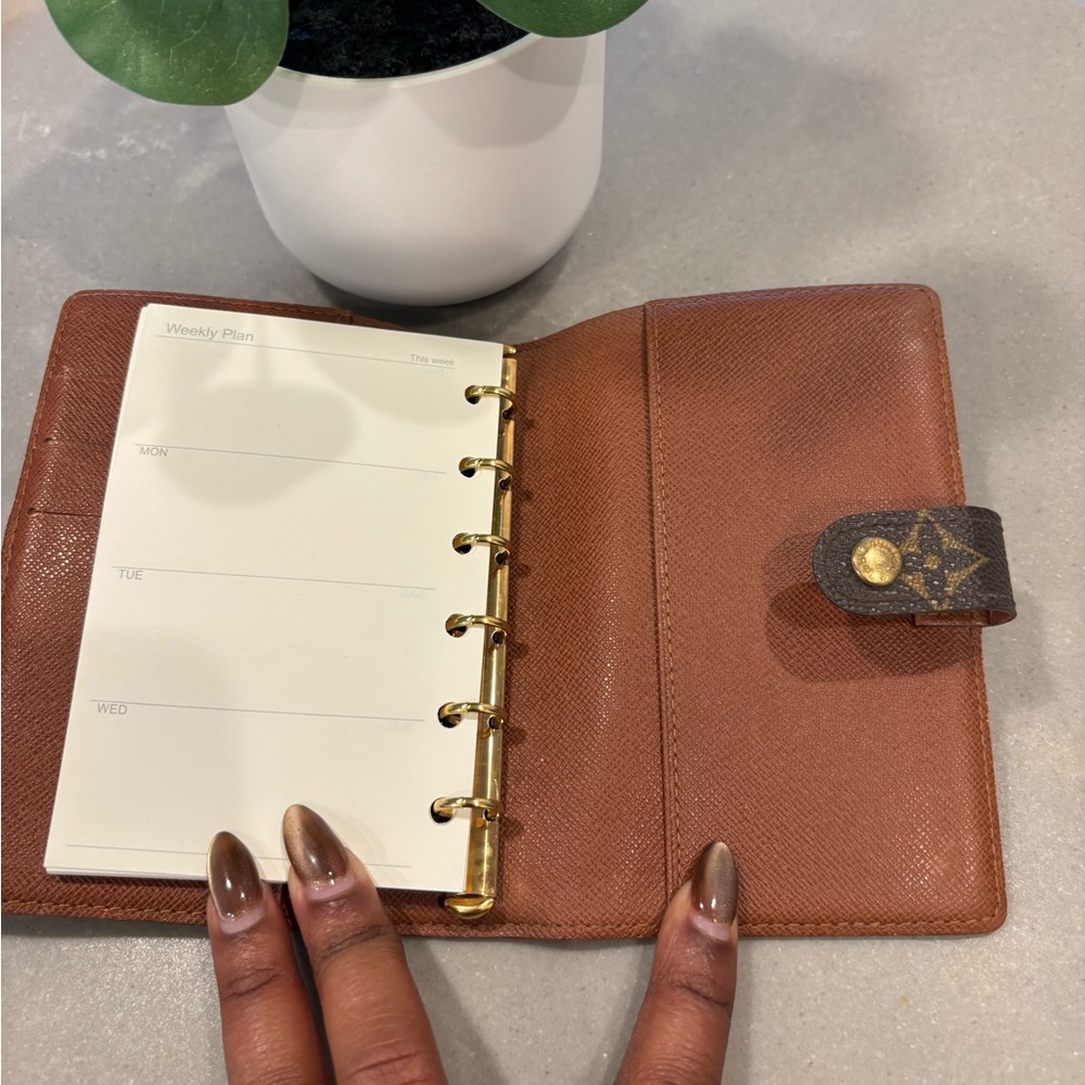 LV Tan Leather Organizer - Picture 7 of 7